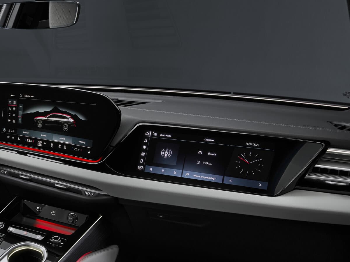 Audi A6 VI (C9) — Salon, öndən