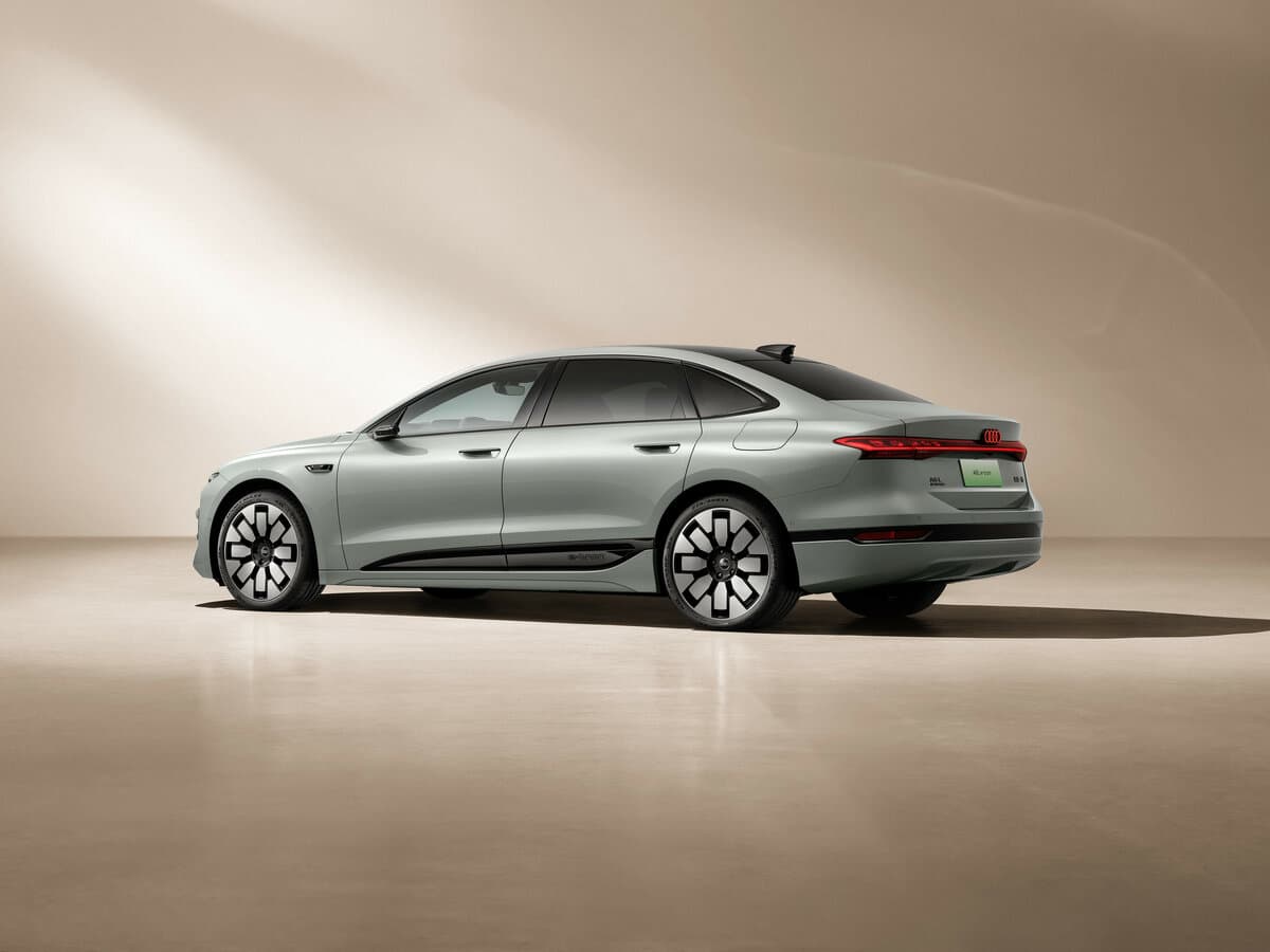 Audi A6 e-tron 2024 – indiyədək — 3/4 arxadan