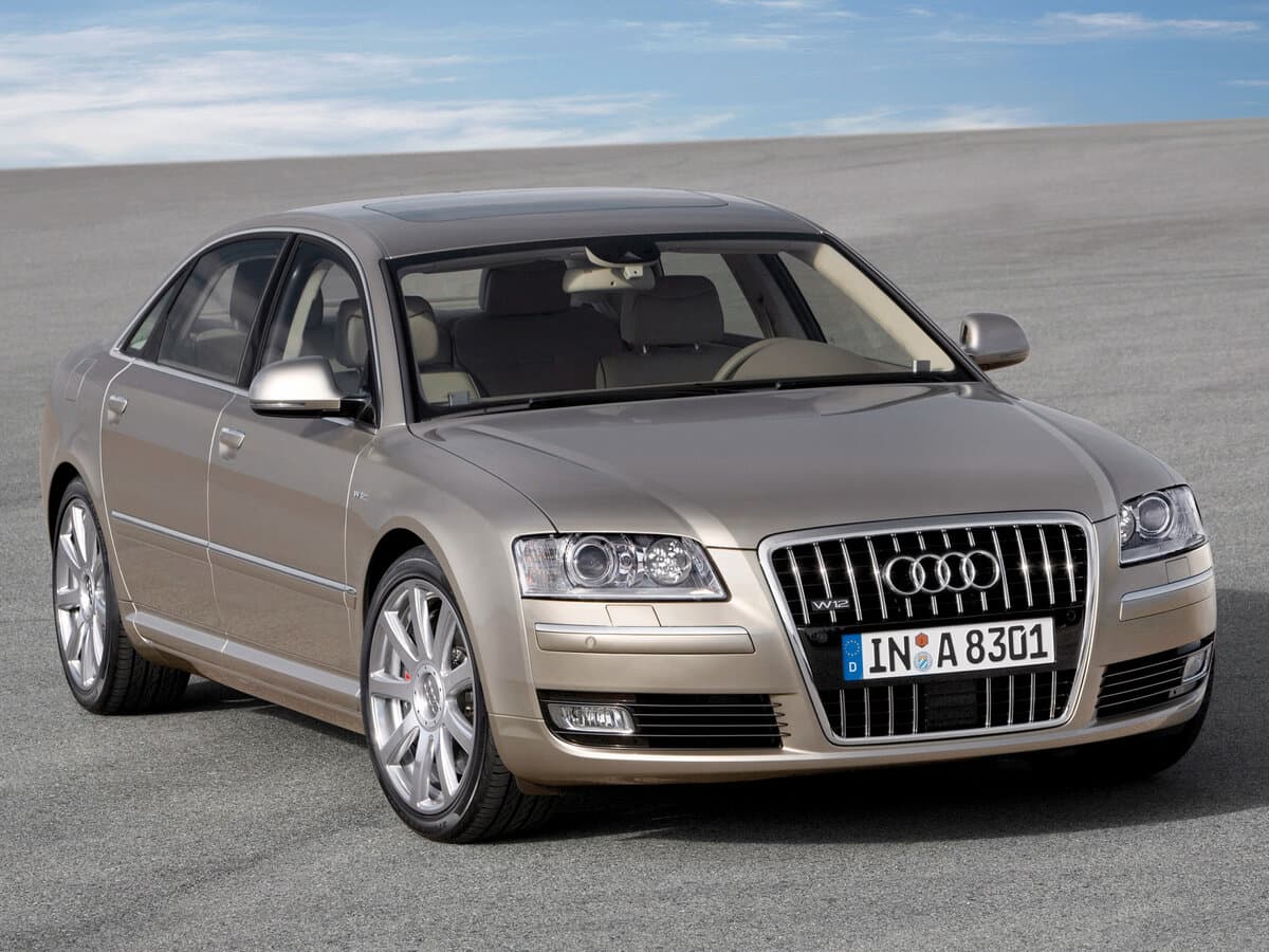 Audi A8 II (D3) Restayling 2 — Öndən