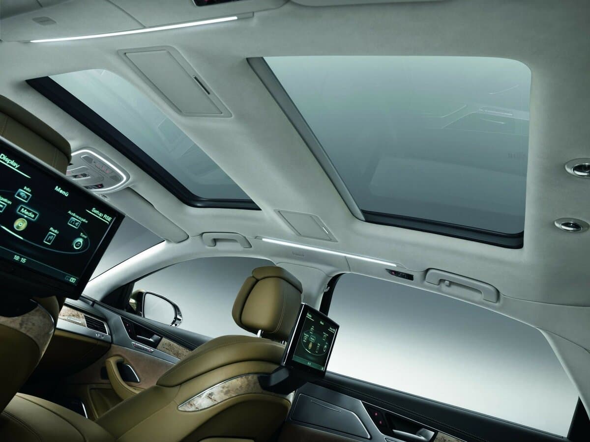 Audi A8 III (D4) — Salon, arxadan