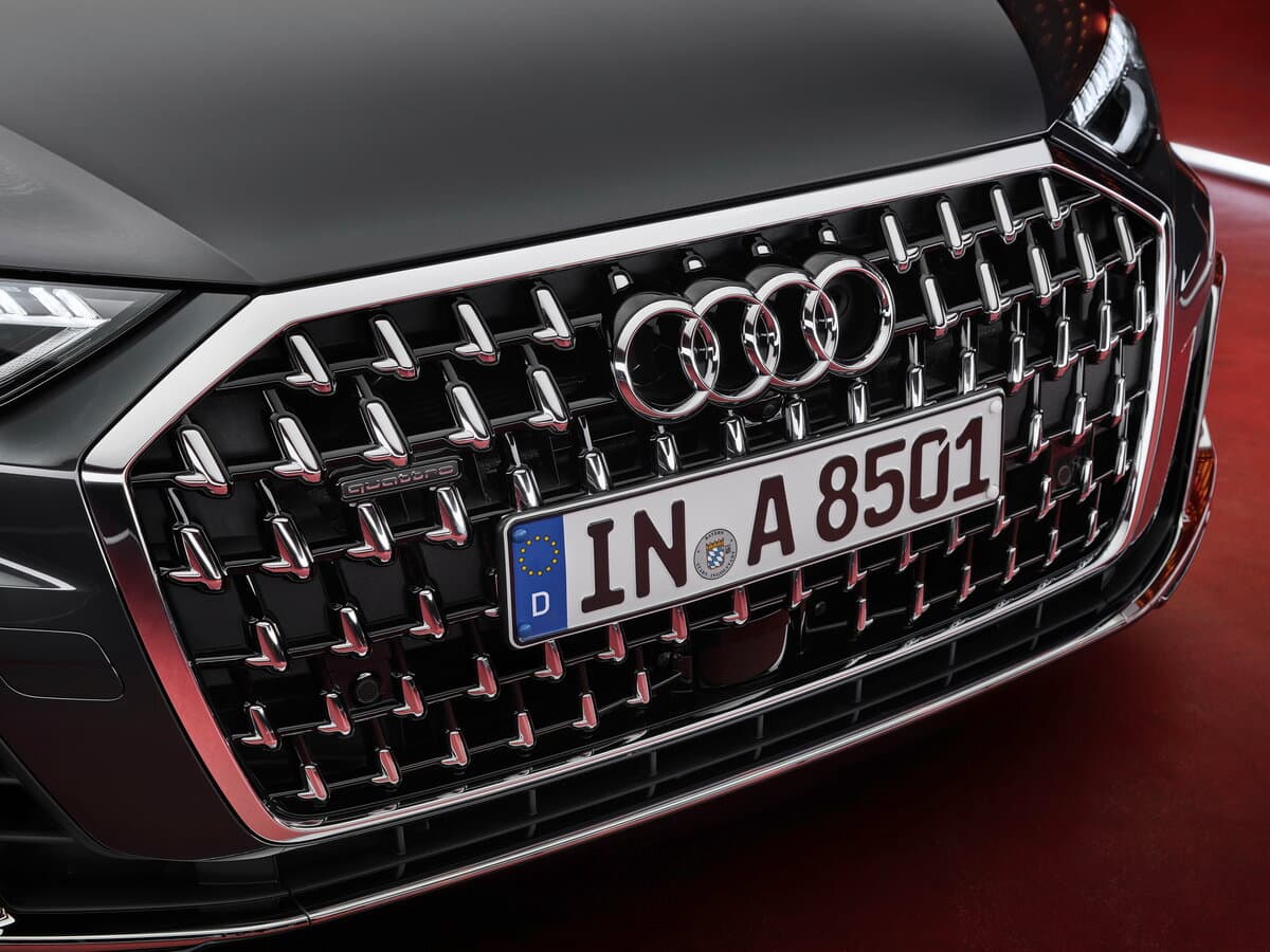 Audi A8 IV (D5) Restayling — Salon, arxadan