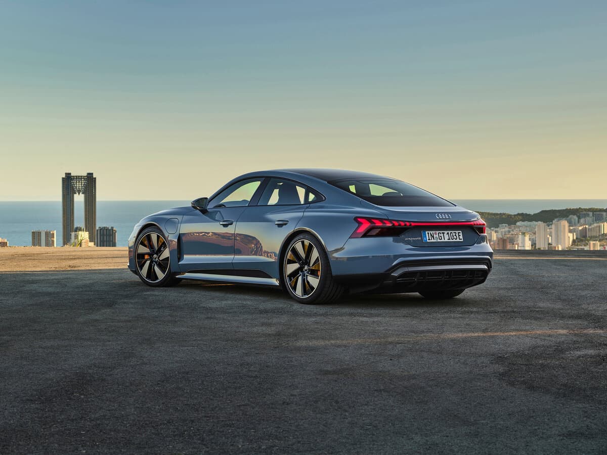Audi e-tron GT I — 3/4 arxadan