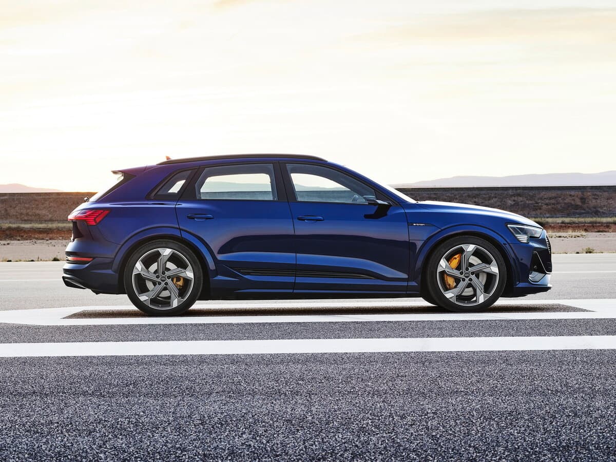 Audi e-tron S 2019 – 2022 — Yandan