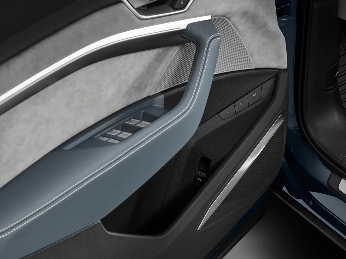 Audi e-tron Sportback I — Qapı