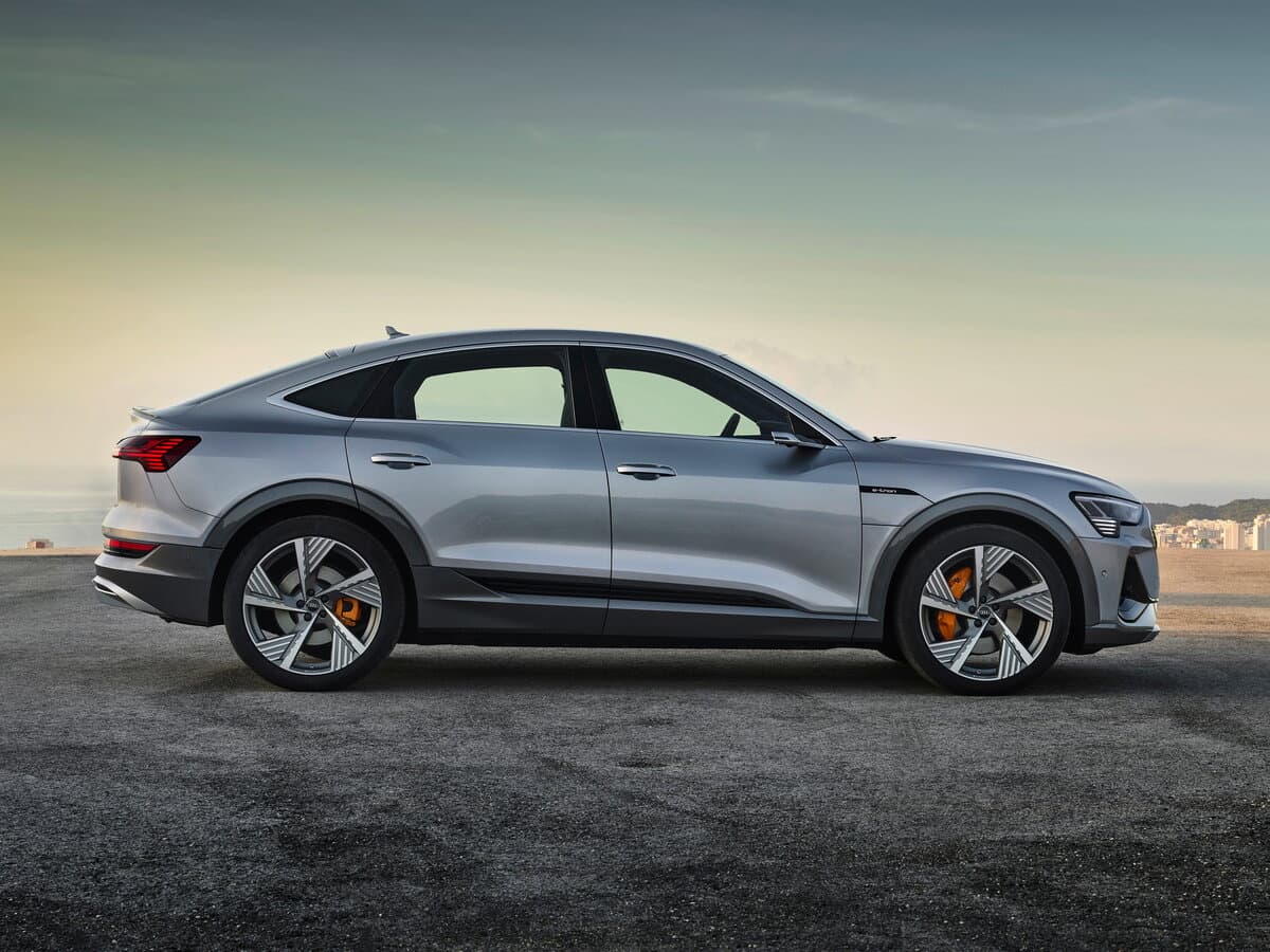 Audi e-tron Sportback I — Yandan