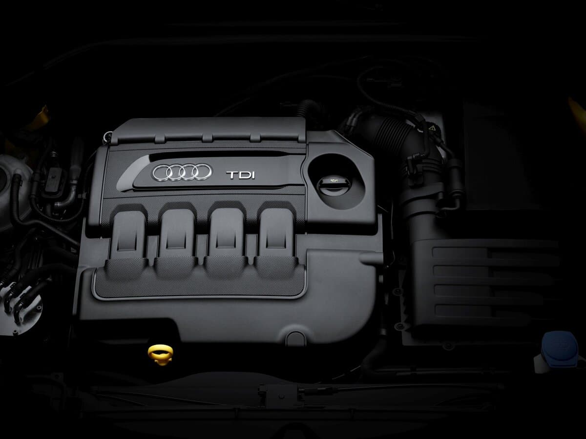 Audi Q2 I — Salon, arxadan