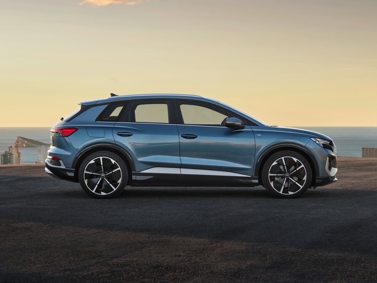 Audi Q4 e-tron I — Yandan