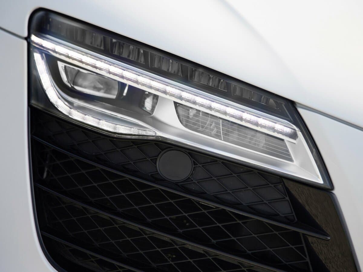 Audi R8 I (Typ 42) Restayling — Fara