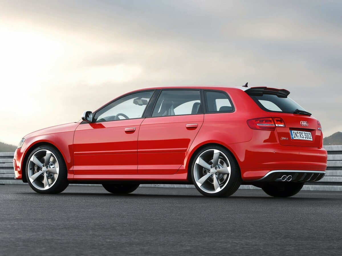 Audi RS 3 I (8P) — Yandan