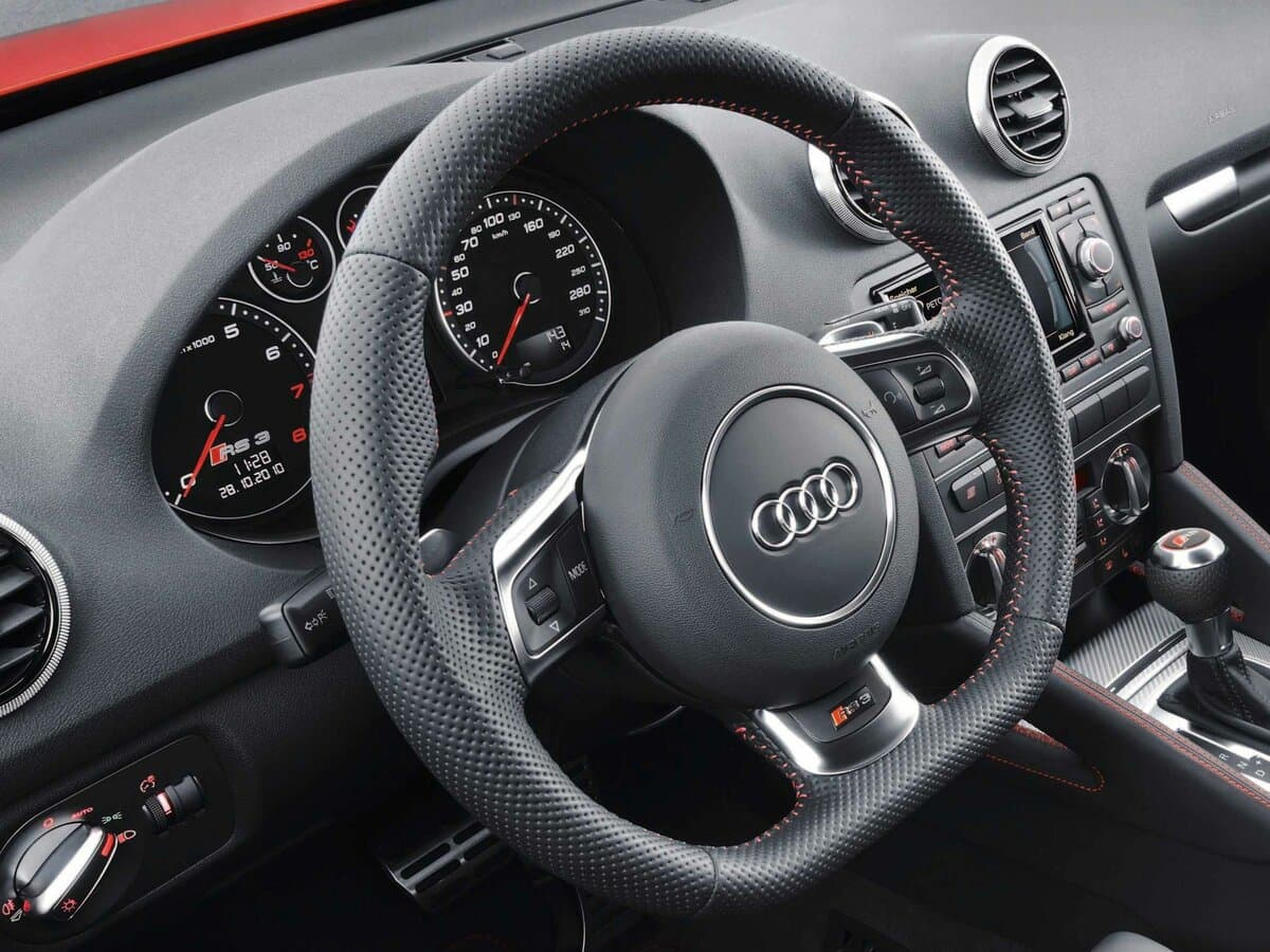 Audi RS 3 I (8P) — Sükan