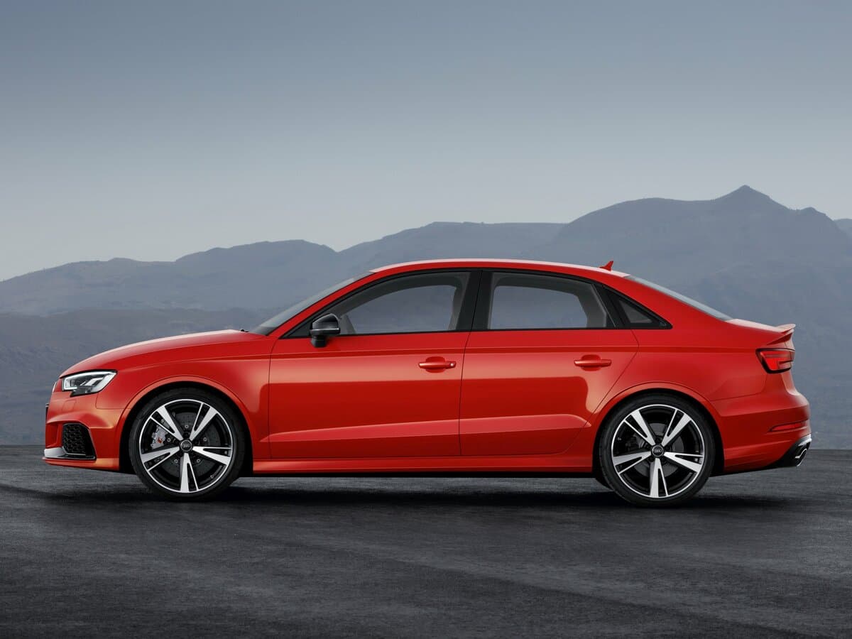 Audi RS 3 II (8V) Restayling — Yandan