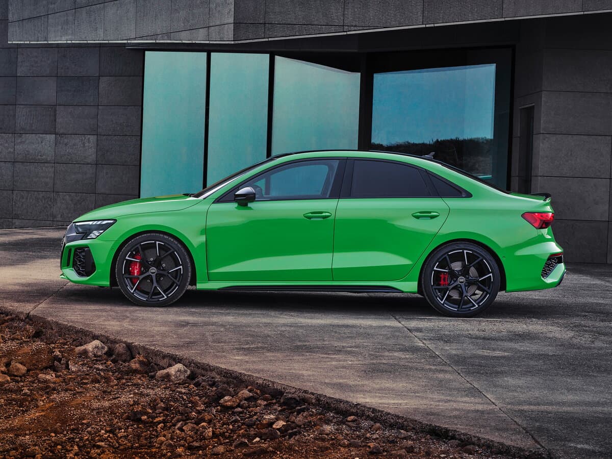 Audi RS 3 III (8Y) — Yandan