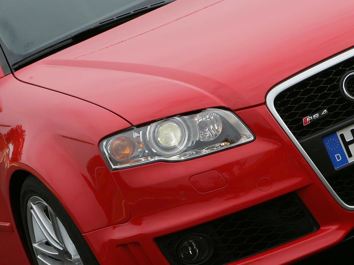 Audi RS 4 II (B7) — Fara