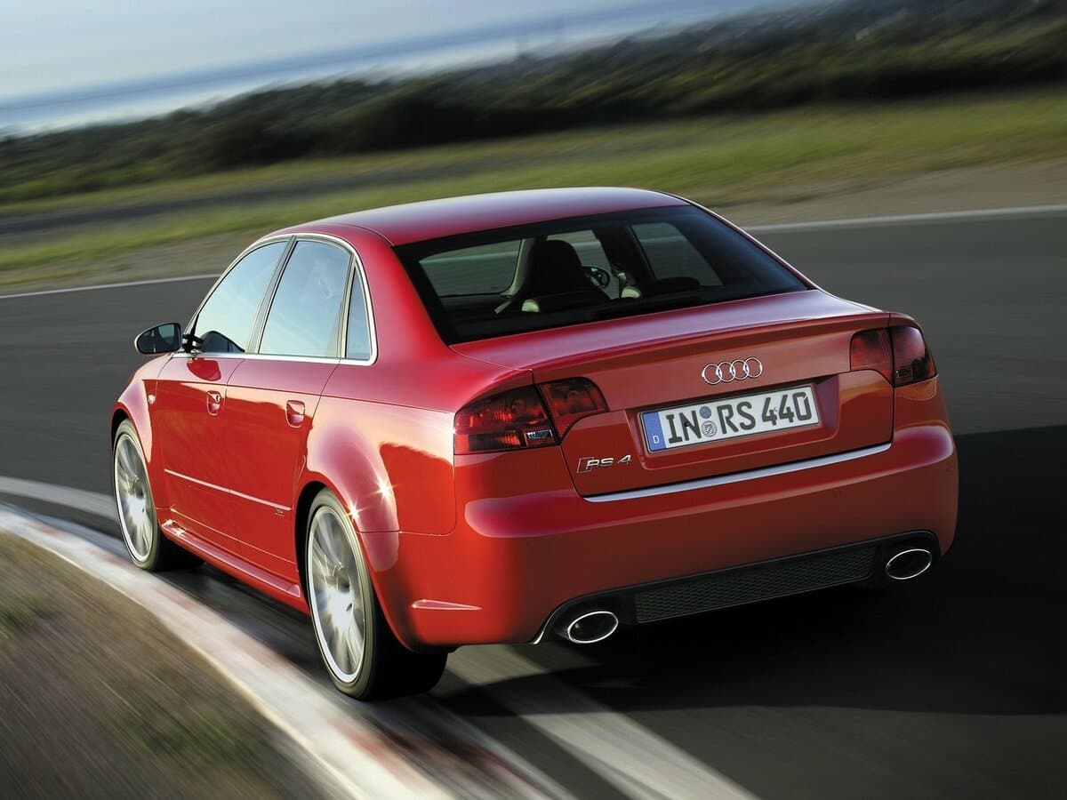 Audi RS 4 II (B7) — 3/4 arxadan