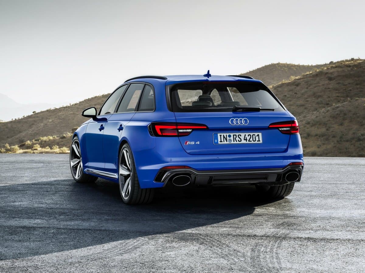 Audi RS 4 IV (B9) — 3/4 arxadan