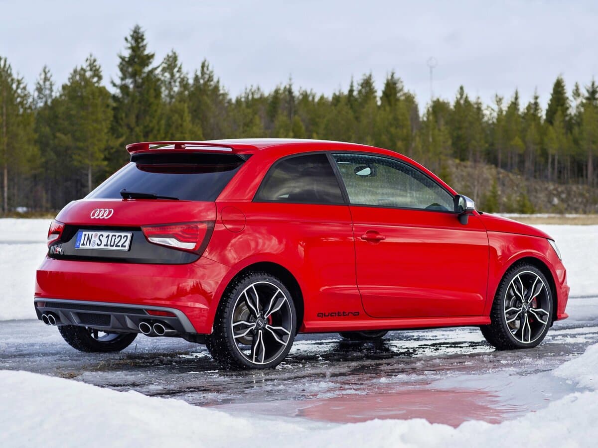 Audi S1 I (8X) — 3/4 arxadan