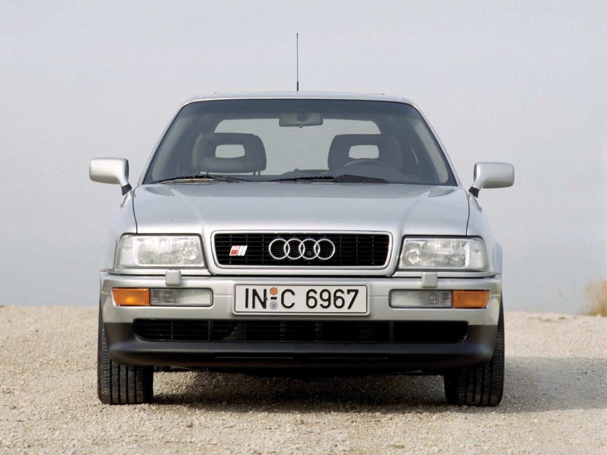Audi S2 I — Öndən