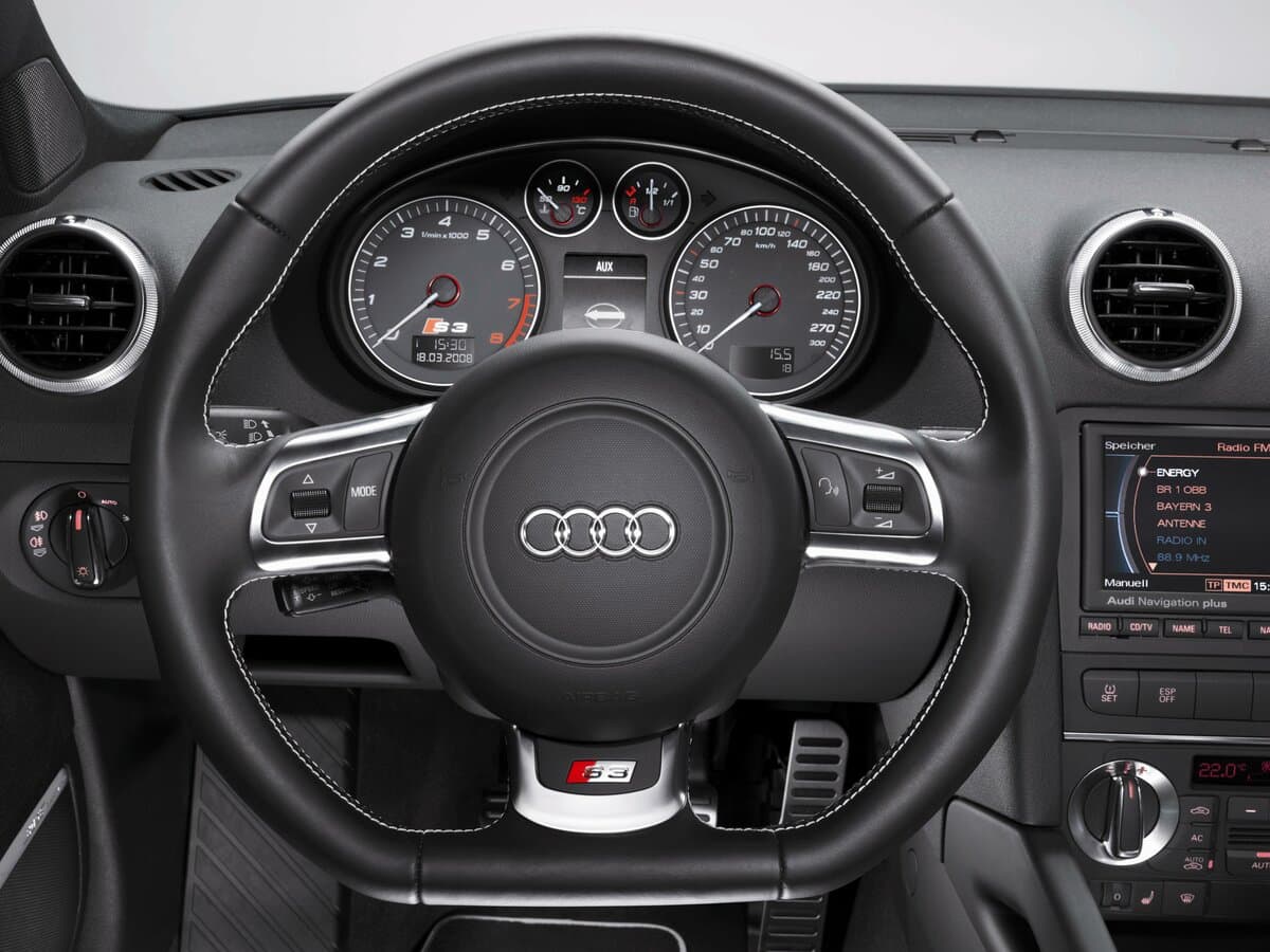 Audi S3 II (8P) Restayling — Sükan