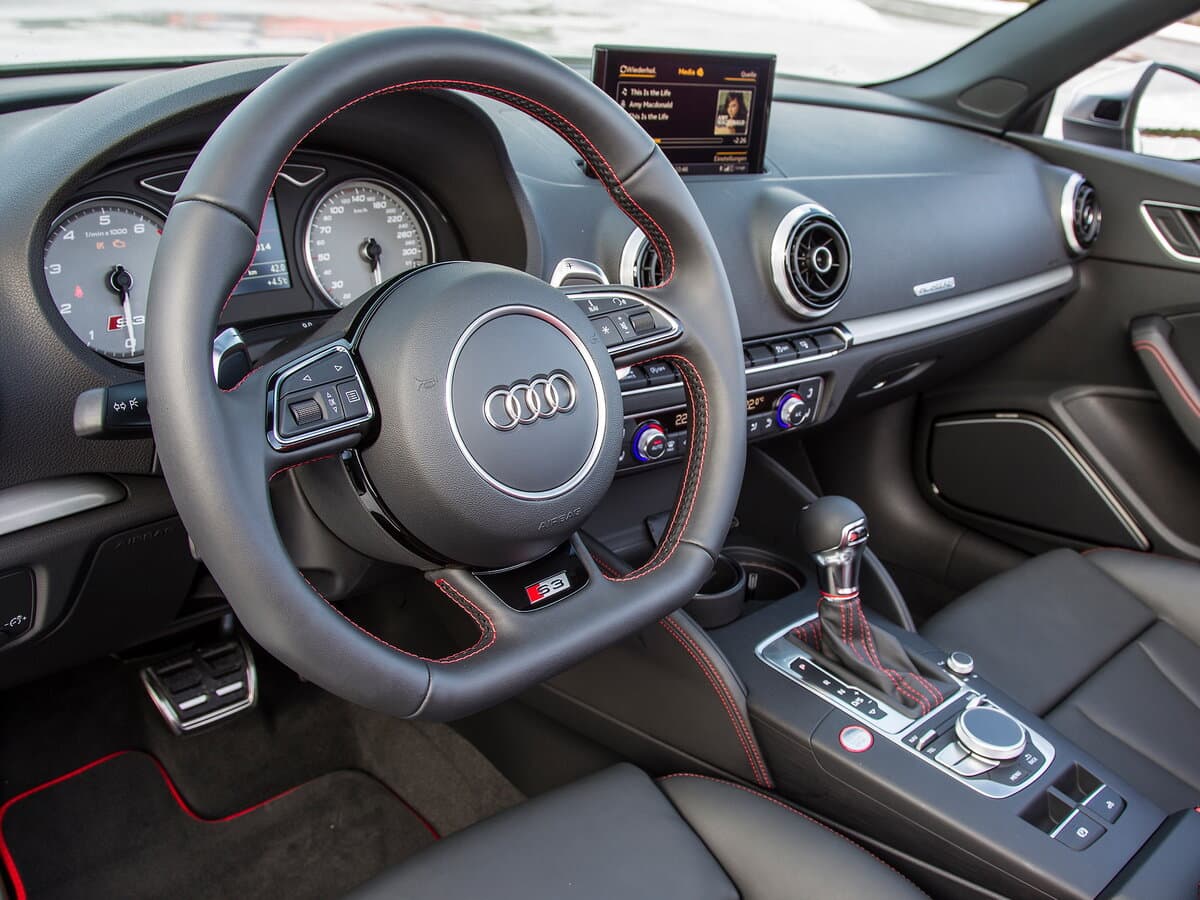 Audi S3 III (8V) — Sükan