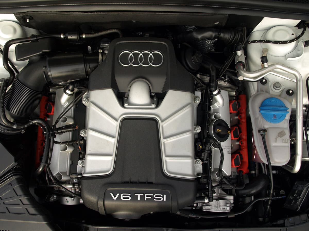 Audi S4 IV (B8) — Salon, öndən
