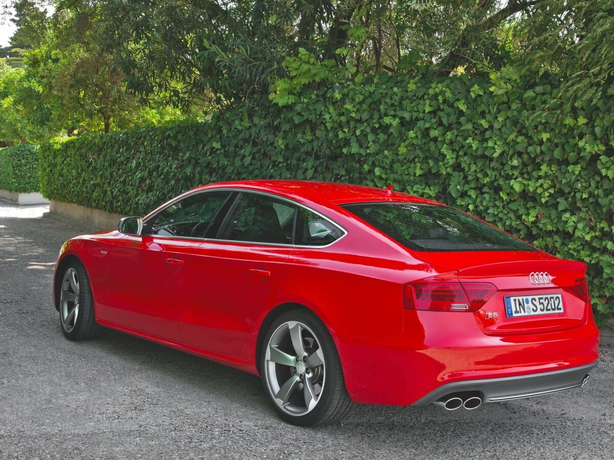 Audi S5 I (8T) Restayling — 3/4 arxadan