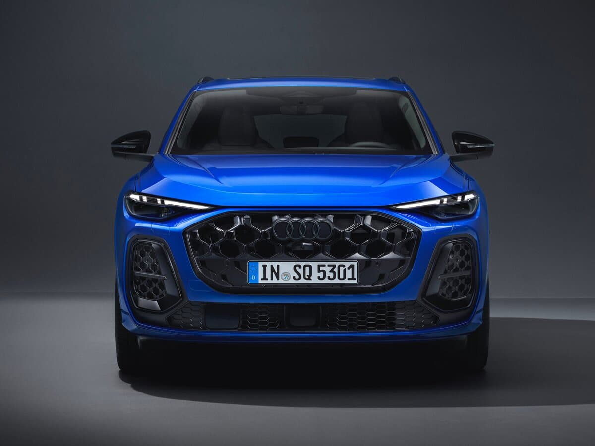 Audi SQ5 III — Öndən