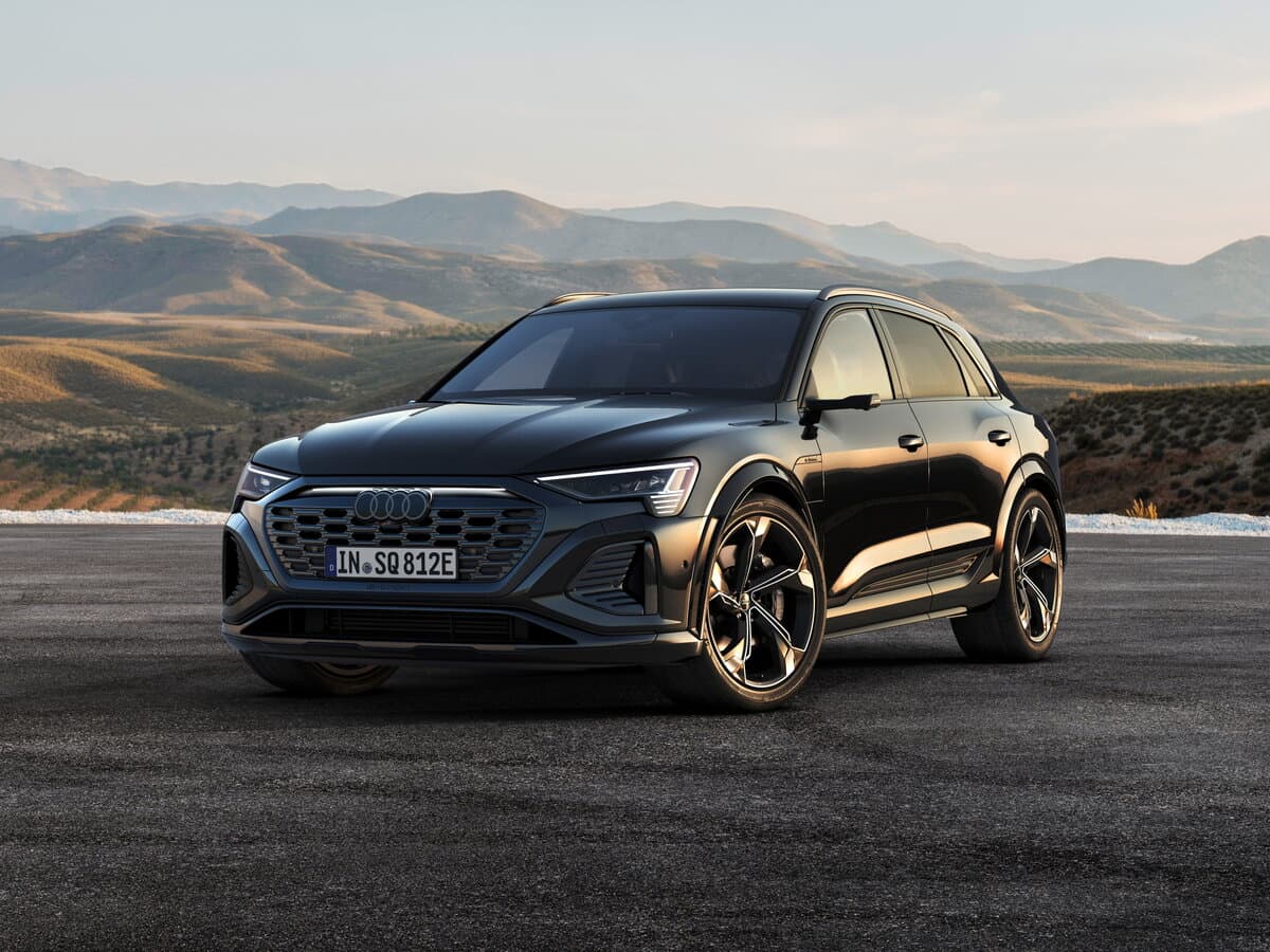 Audi SQ8 e-tron 2022 – 2025 — Əsas şəkil