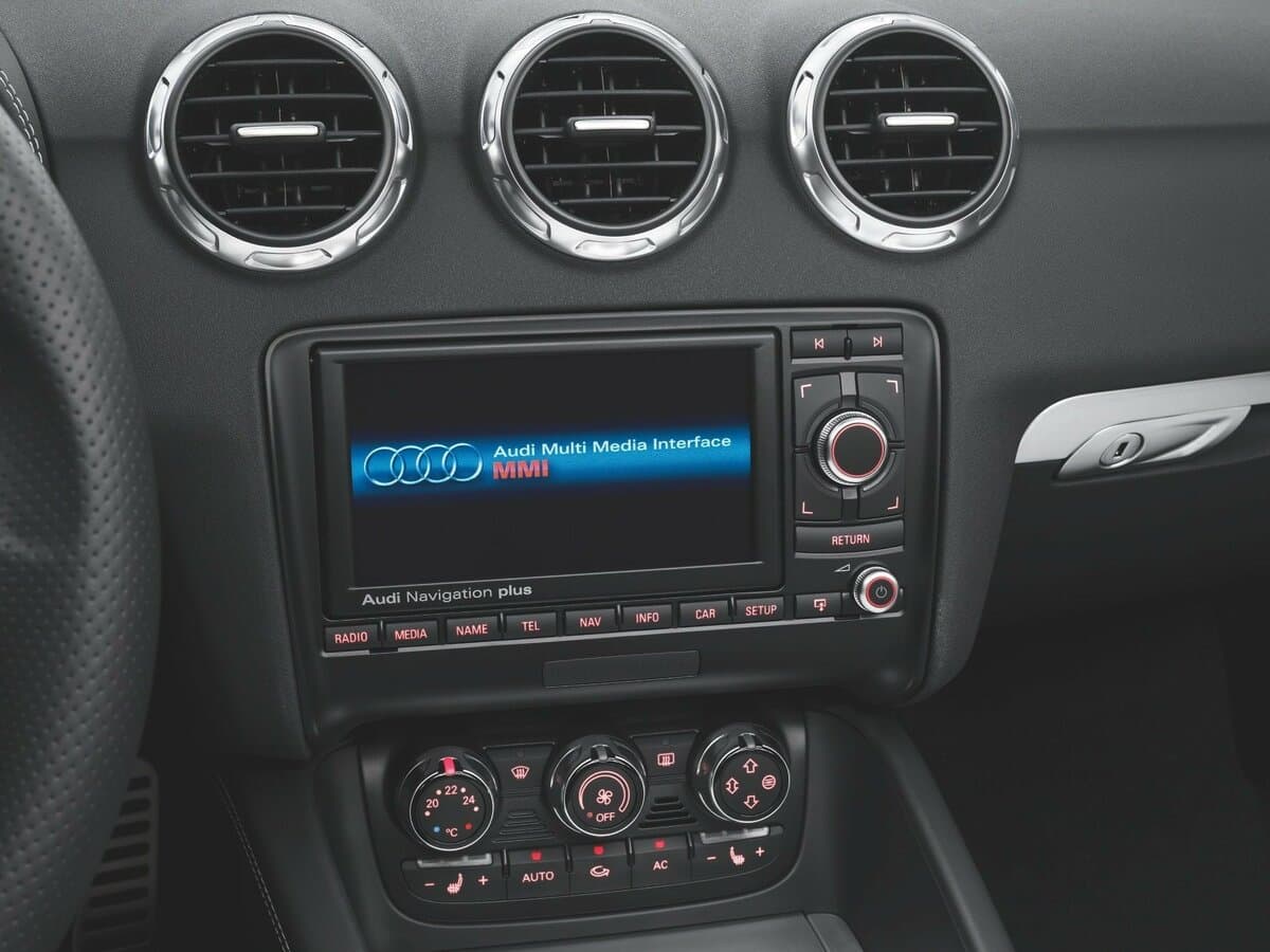 Audi TT RS II (8J) — Salon, öndən