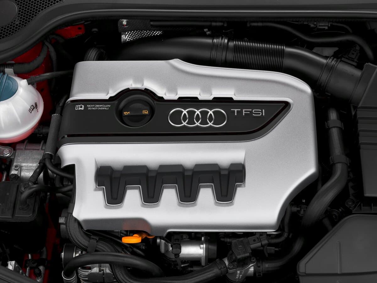 Audi TTS II (8J) — Salon, öndən