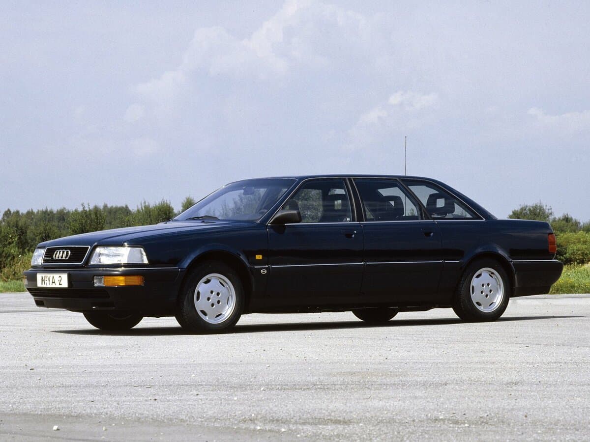 Audi V8 1988 – 1994 — Əsas şəkil