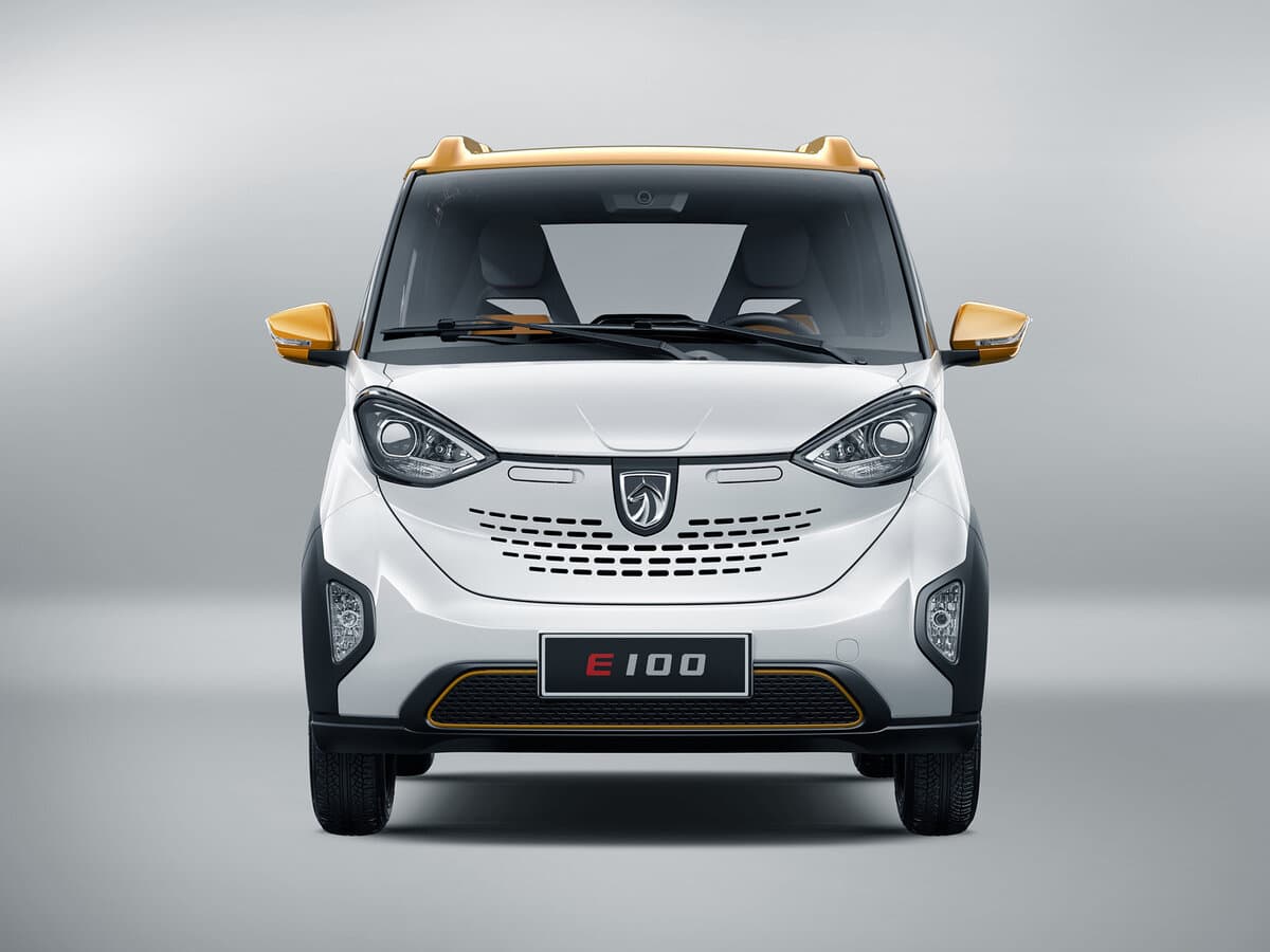 Baojun E100 2017 – 2021 — Öndən