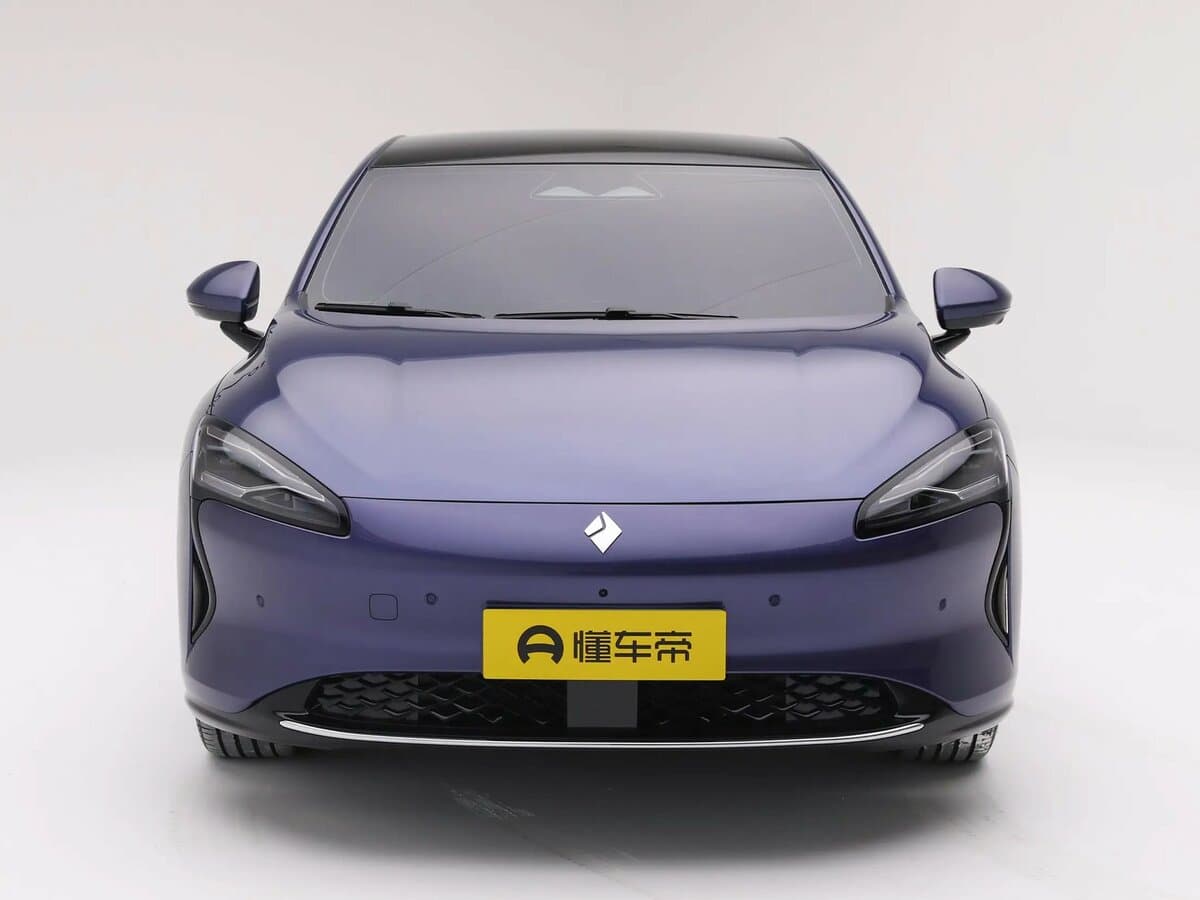 Baojun Xiangjing 2025 – indiyədək — Öndən