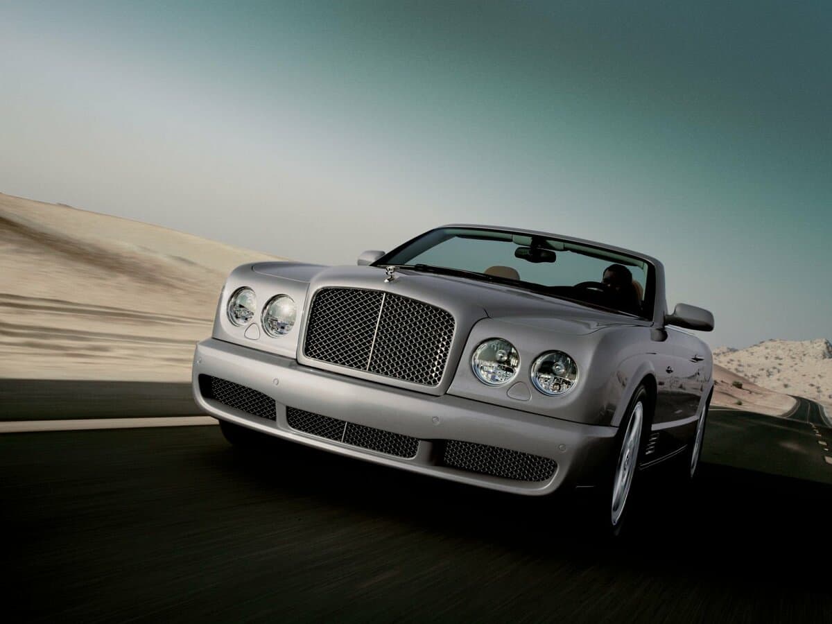 Bentley Azure II — Öndən