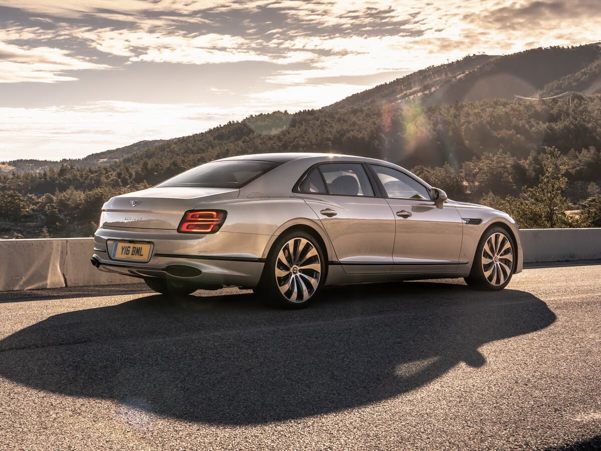 Bentley Flying Spur III — 3/4 arxadan