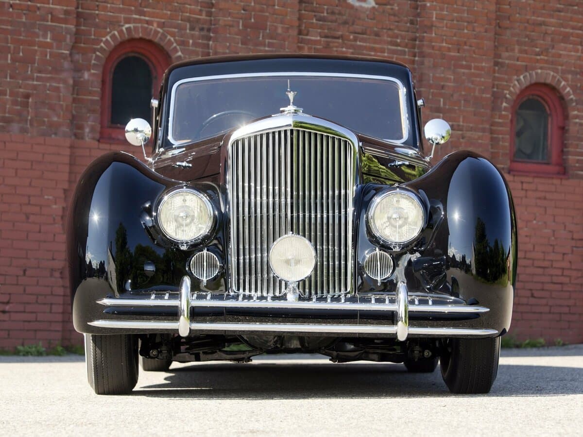 Bentley Mark VI 1946 – 1952 — Öndən