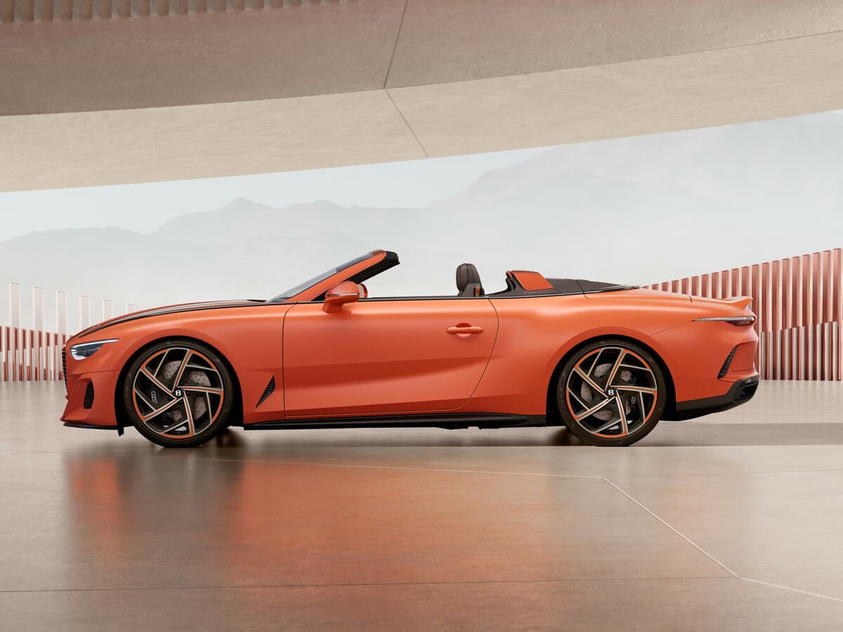 Bentley Mulliner Batur 2022 – 2025 — Yandan