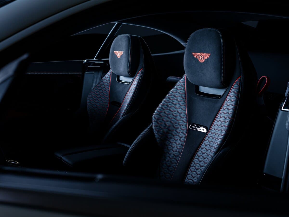 Bentley Mulliner Batur 2022 – 2025 — Salon, arxadan