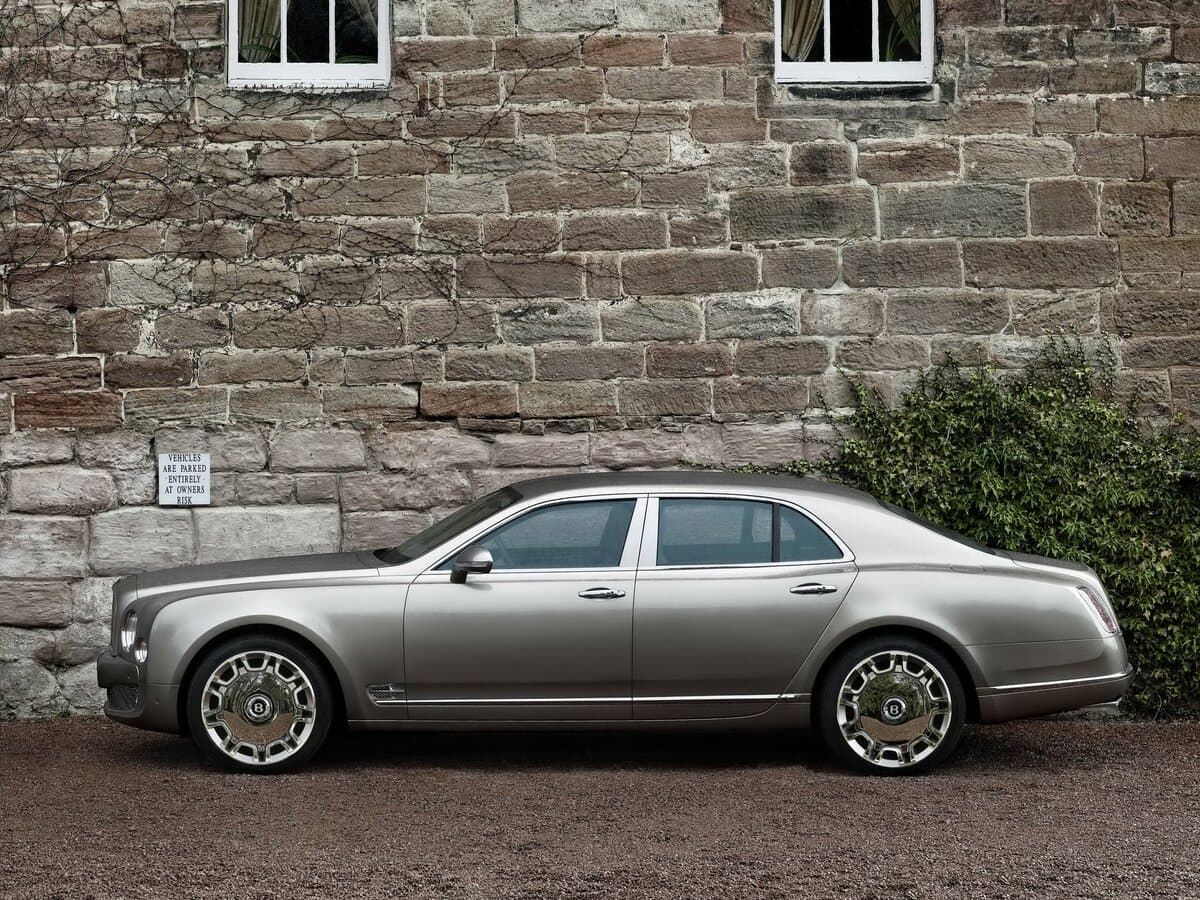 Bentley Mulsanne II — Yandan