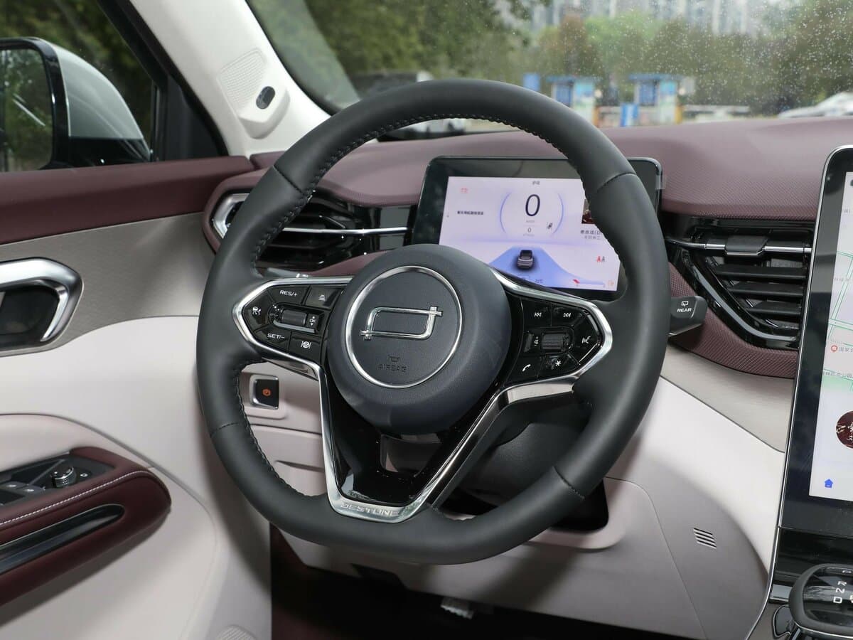 Bestune T90 I — Sükan