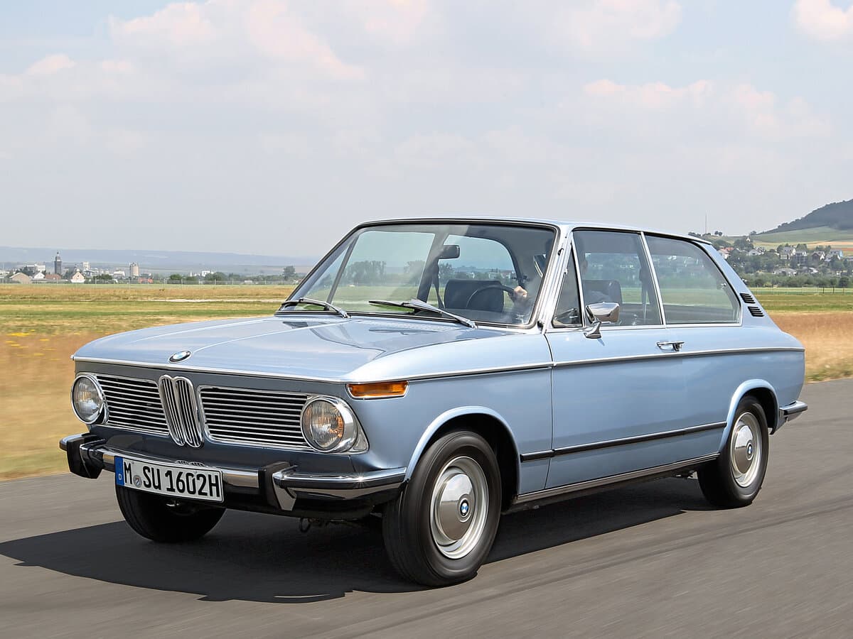 BMW 02 (E10) I — Əsas şəkil