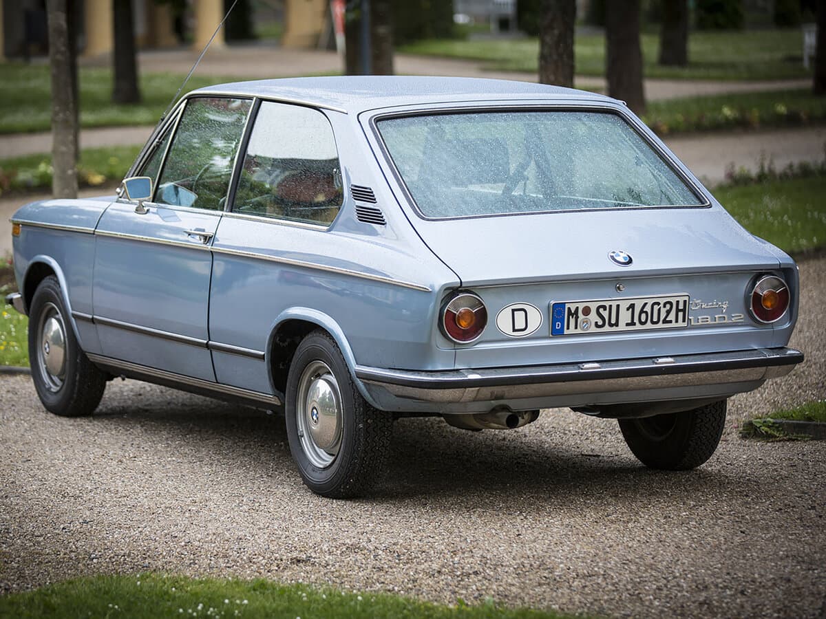 BMW 02 (E10) I — 3/4 arxadan