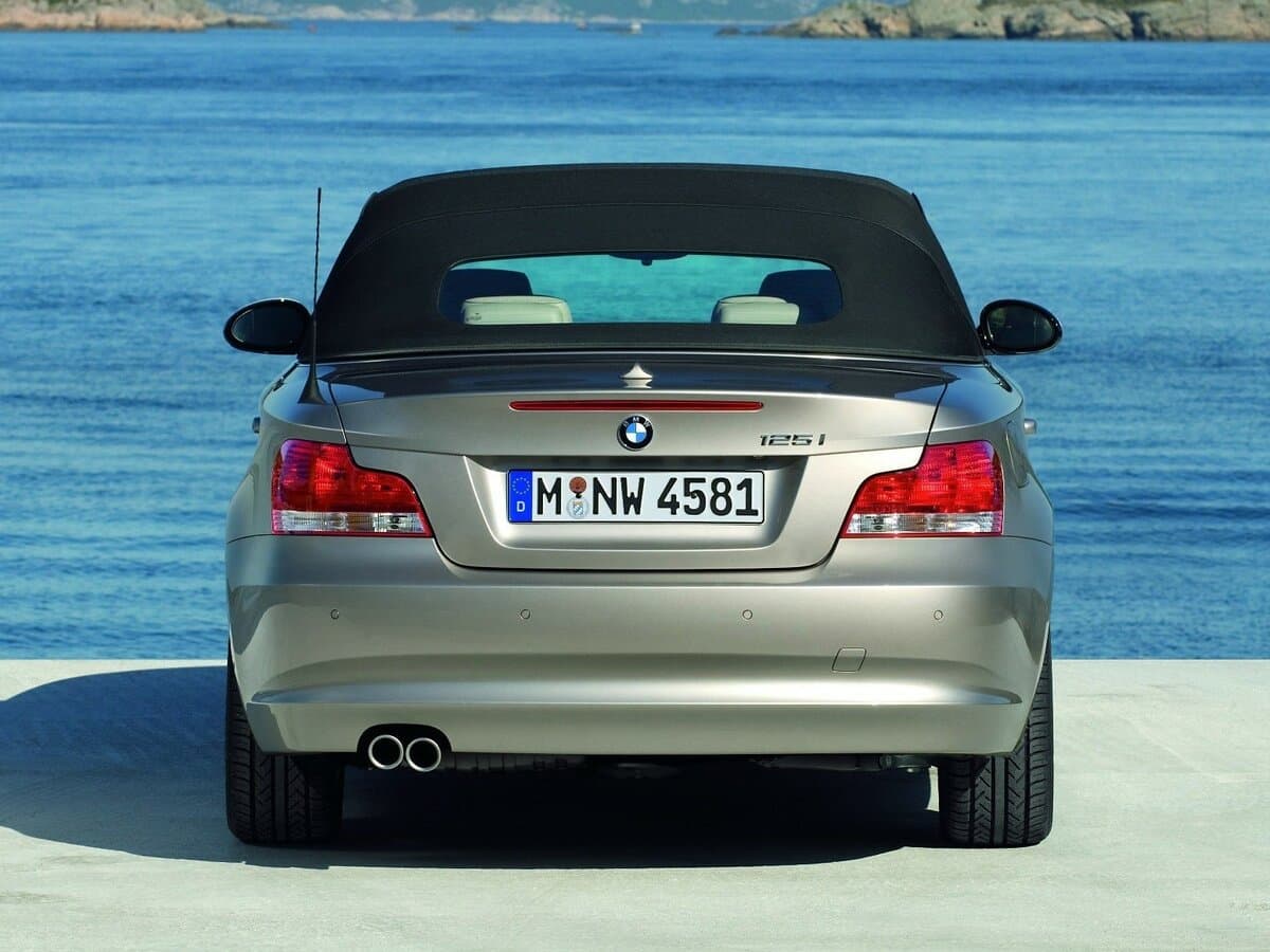 BMW 1 seriyası I (E81/E82/E87/E88) Restayling — Arxadan