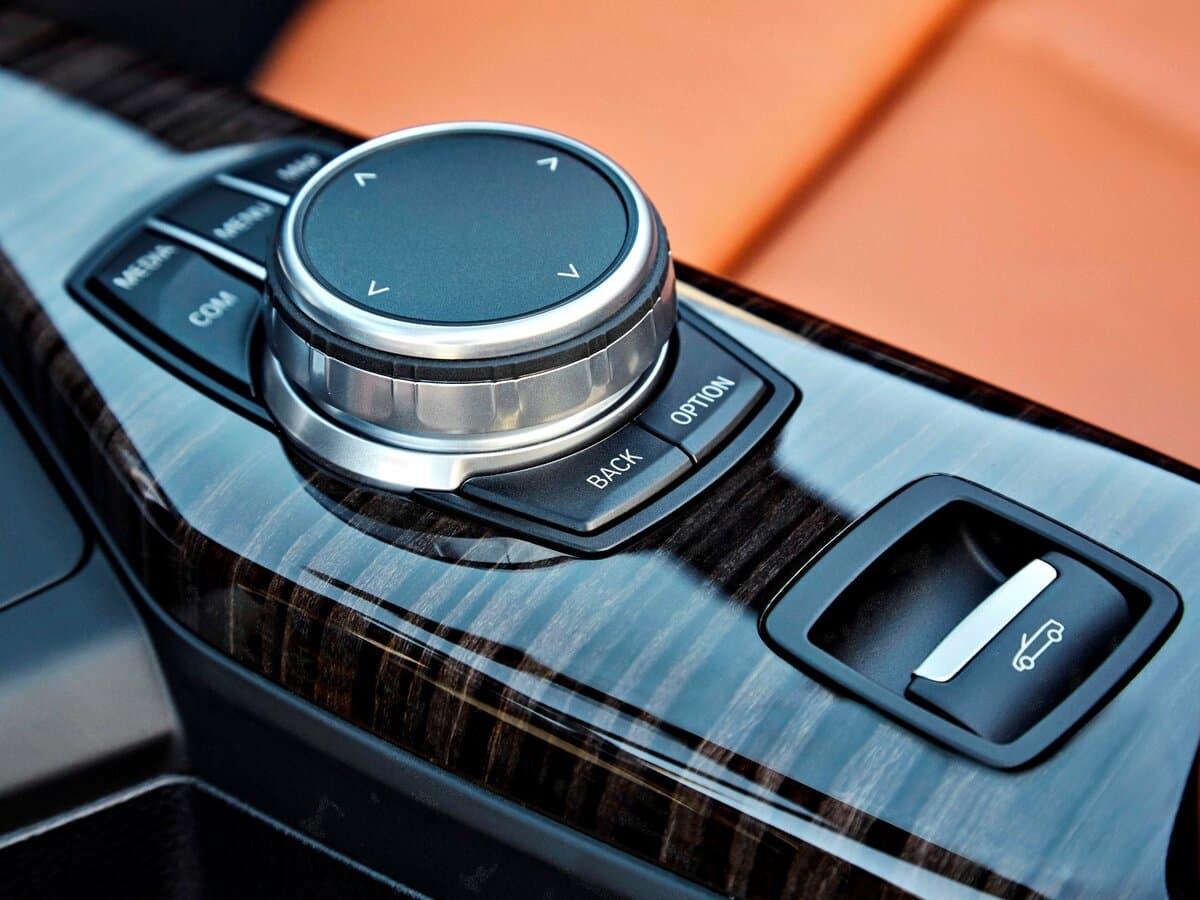 BMW 2 seriyası F22 Restayling — Salon, öndən