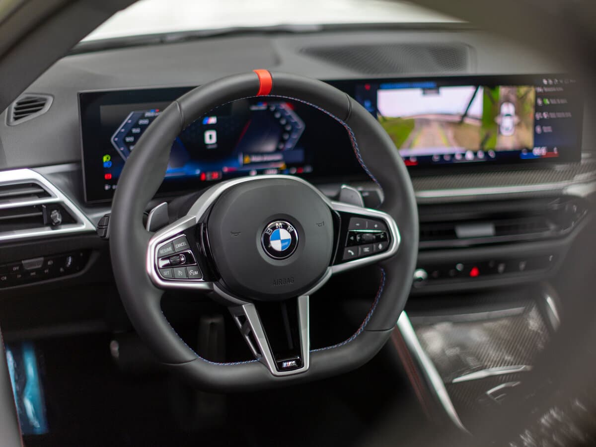BMW 2 seriyası G42 Restayling — Sükan