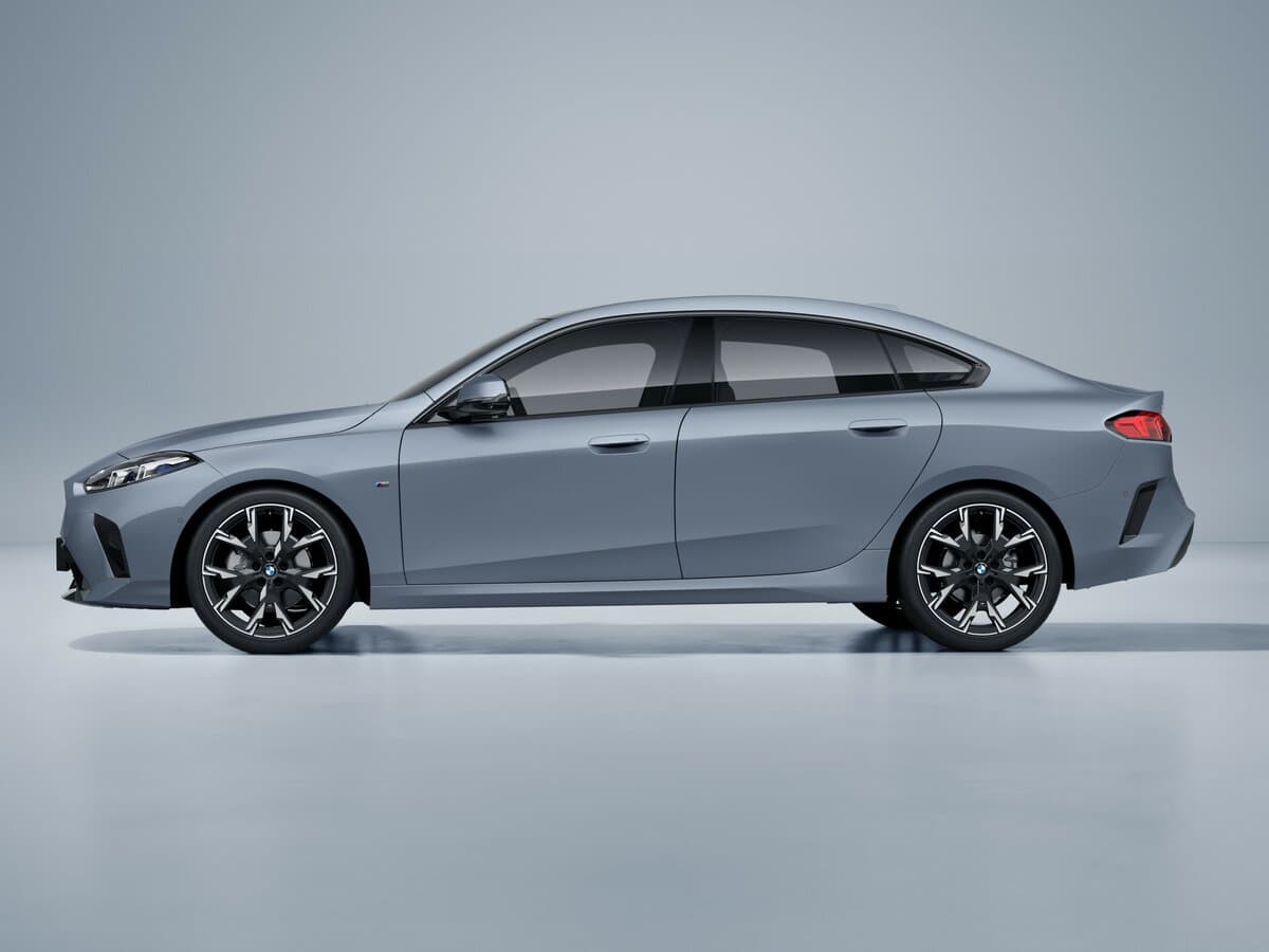 BMW 2 seriyası F74/78 — Yandan