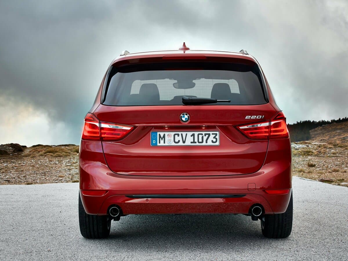 BMW 2 seriyası Gran Tourer F46 — Arxadan