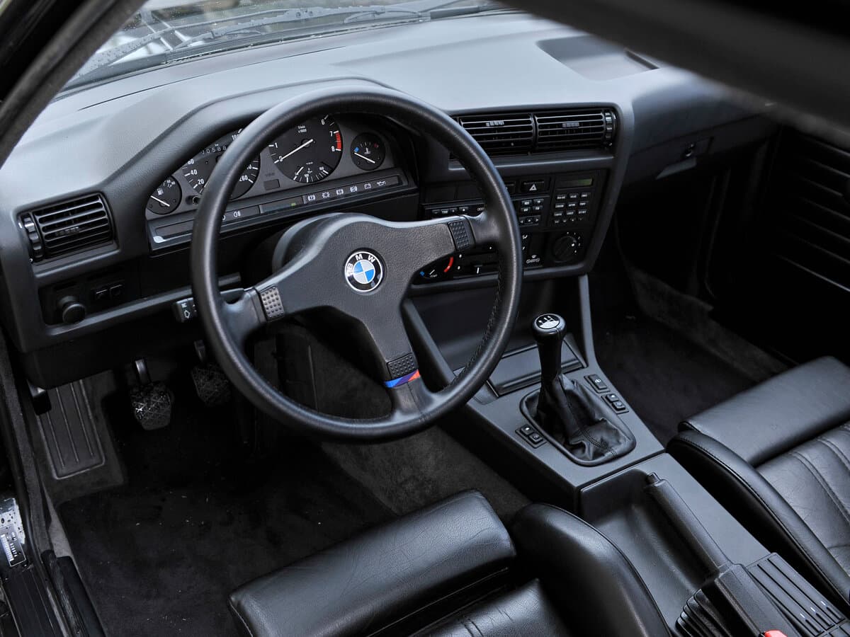 BMW 3 seriyası II (E30) — Sükan