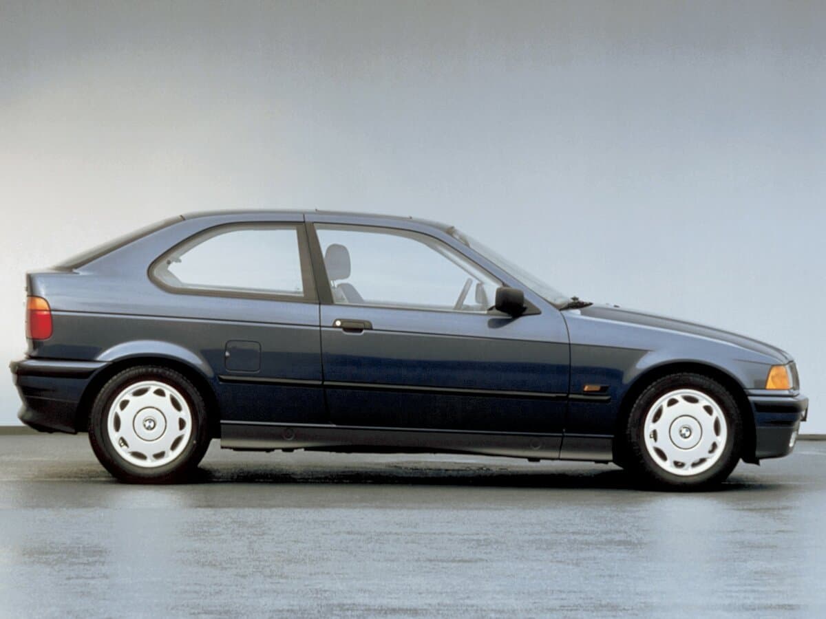 BMW 3 seriyası III (E36) — Yandan