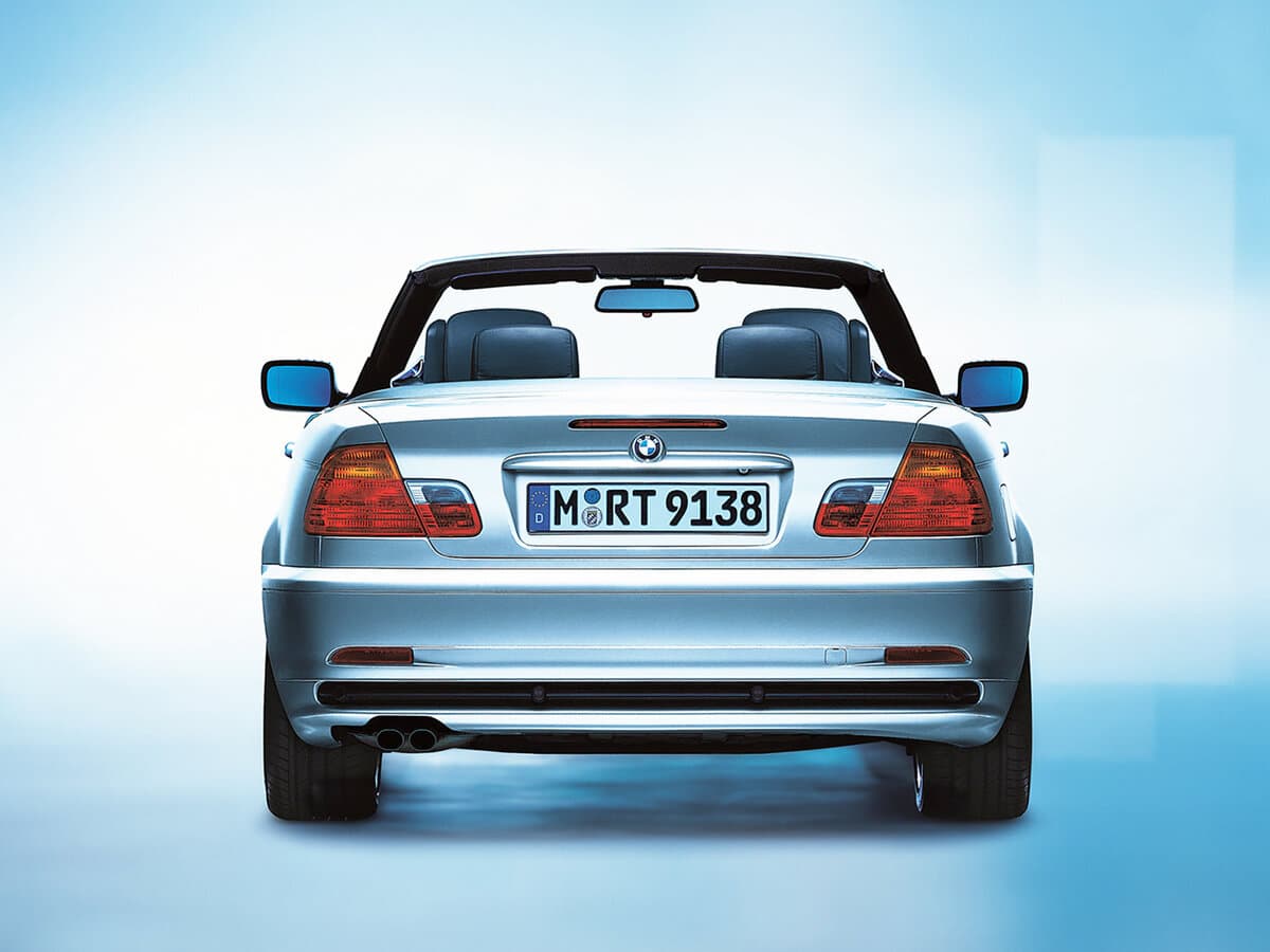 BMW 3 seriyası IV (E46) — Arxadan
