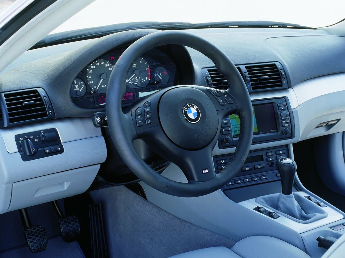 BMW 3 seriyası IV (E46) Restayling — Sükan